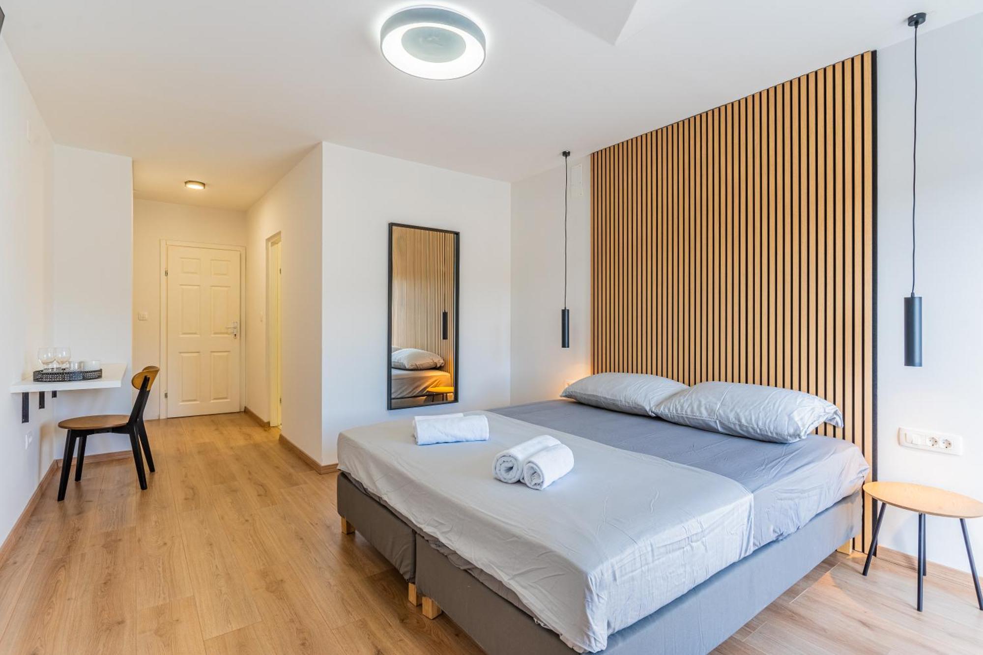 Apartments & Rooms Klemenc Црес Екстер'єр фото