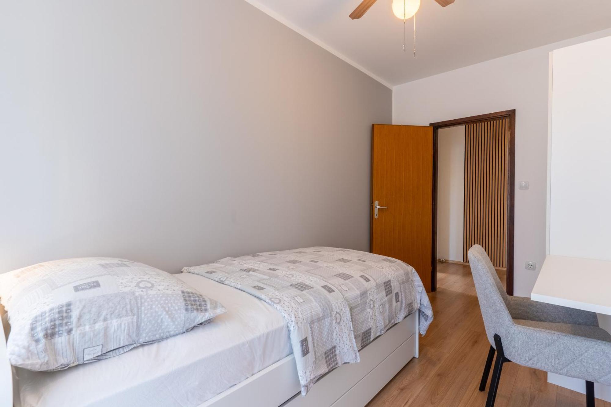 Apartments & Rooms Klemenc Црес Номер фото
